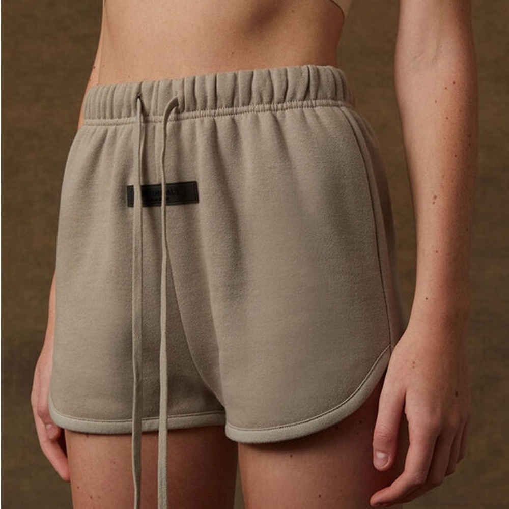 Essentials Fleece Shorts (Size M)